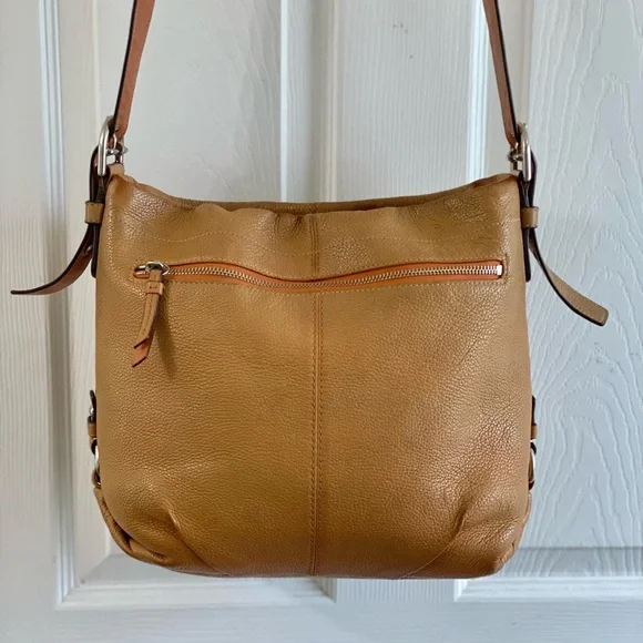 Vintage COACH Pebble F15064 in excellent condition 15 by 11 inch clean interior - Picture 2 of 10